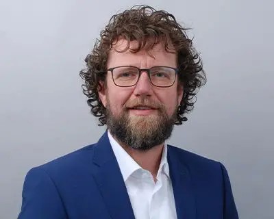 Verkäufer Oliver Schroeder