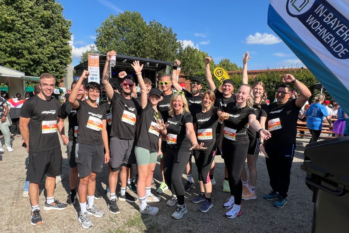 Bild zeigt das Stiglmayr-Team beim Firmenlauf in Ingolstadt.
